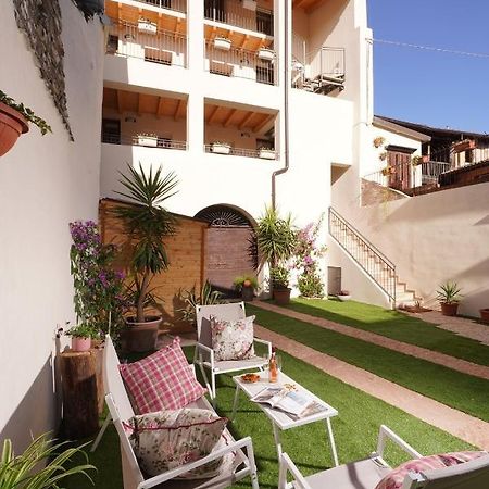 סן פליס דל בנאקו Apartments Villa Bougainville מראה חיצוני תמונה