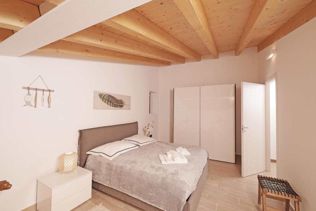 סן פליס דל בנאקו Apartments Villa Bougainville מראה חיצוני תמונה