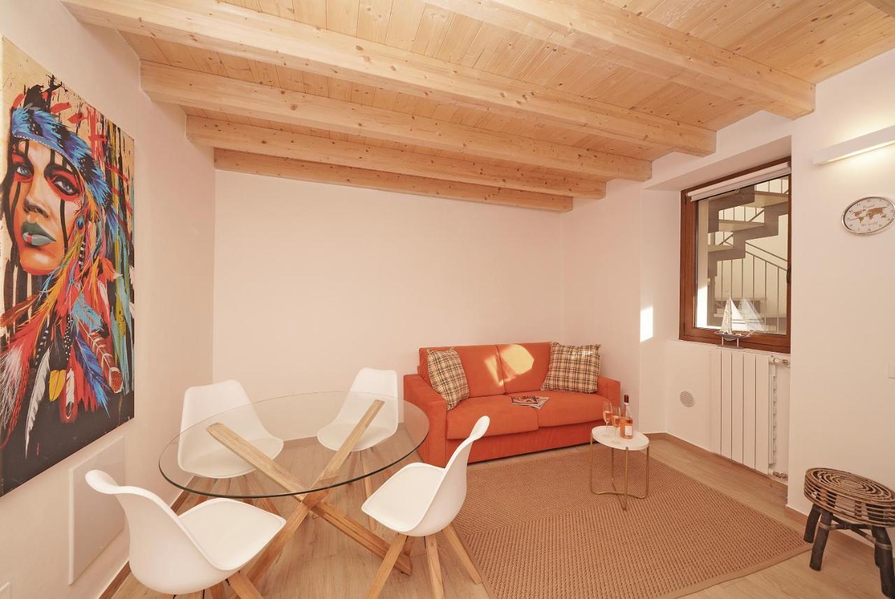 סן פליס דל בנאקו Apartments Villa Bougainville מראה חיצוני תמונה