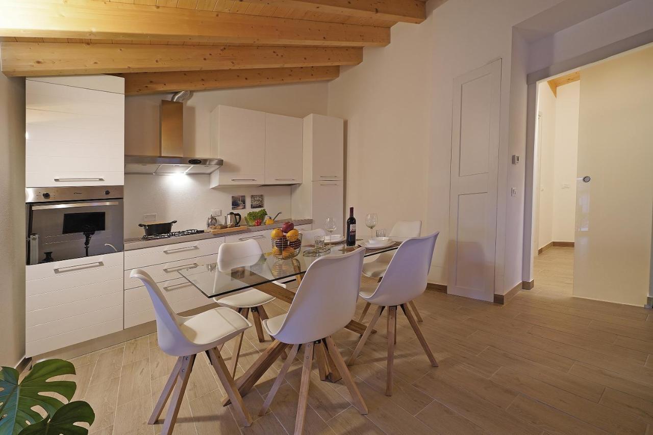 סן פליס דל בנאקו Apartments Villa Bougainville מראה חיצוני תמונה
