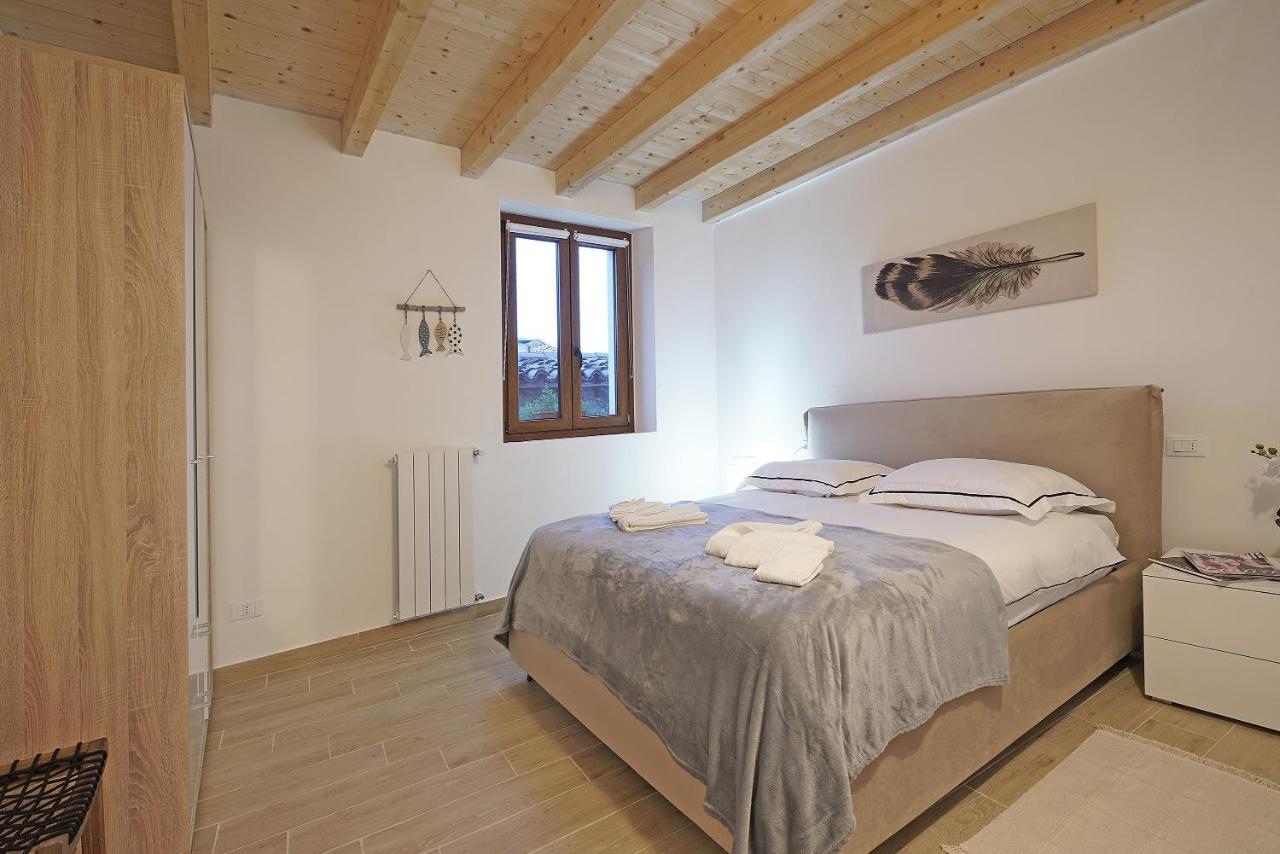 סן פליס דל בנאקו Apartments Villa Bougainville מראה חיצוני תמונה