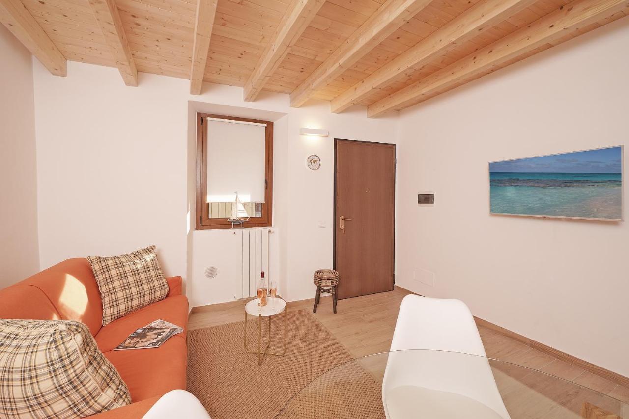 סן פליס דל בנאקו Apartments Villa Bougainville מראה חיצוני תמונה